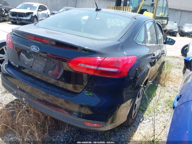 Ford FOCUS S 2016 1FADP3E23GL310389 Image 4