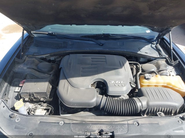 44856191 :رقم المزاد ، 2C3CDXHG5JH129123 vin ، 2018 Dodge Charger Sxt Plus Rwd مزاد بيع