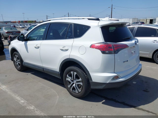 JTMZFREV9GJ089862 Toyota RAV4 LE