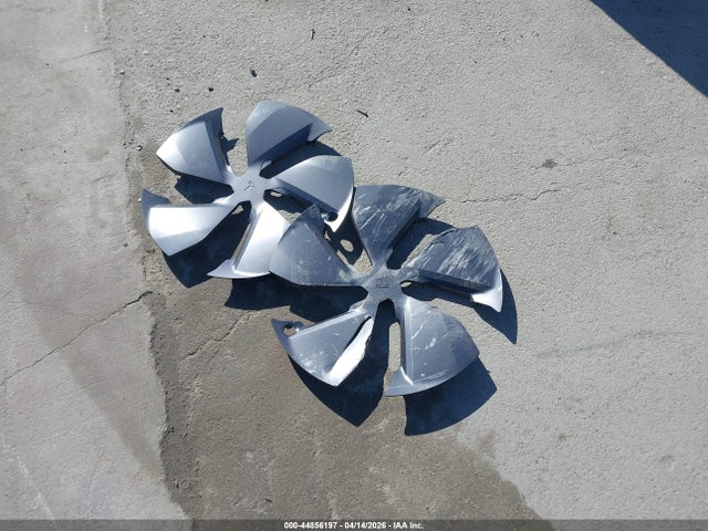 44856197 :رقم المزاد ، 7SAYGDED4TF601762 vin ، 2026 Tesla Model Y Premium Rear-wheel Drive/standard Rear-wheel Drive مزاد بيع