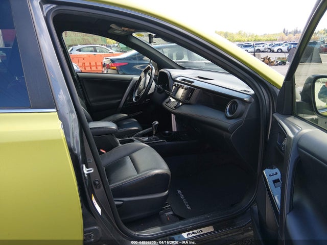 JTMJJREVXJD222646 Toyota Rav4 Hybrid Se