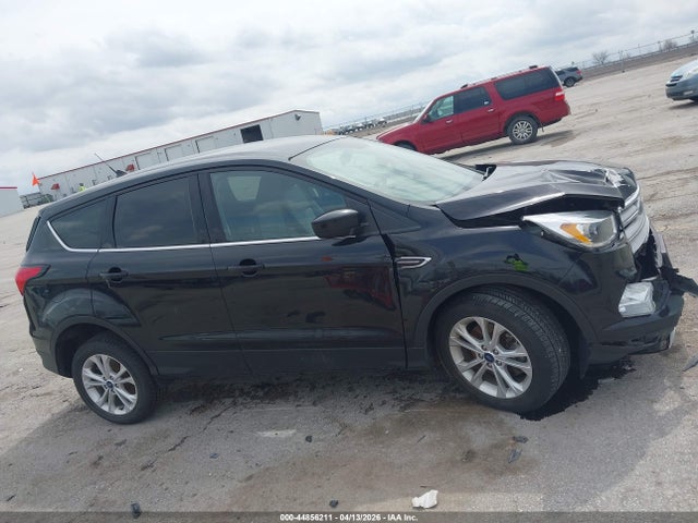 Продаж на аукціоні авто 2019 Ford Escape Se, vin: 1FMCU9GD6KUC34441, номер лоту: 44856211