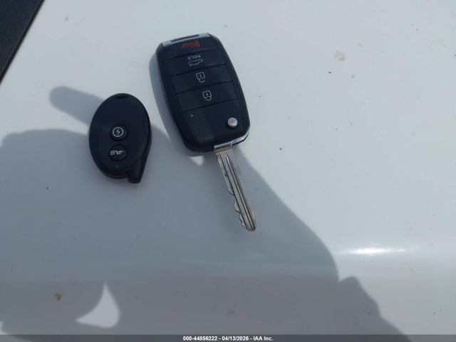 2015 Kia Forte Ex მანქანა იყიდება აუქციონზე, vin: KNAFX5A83F5272705, აუქციონის ნომერი: 44856222