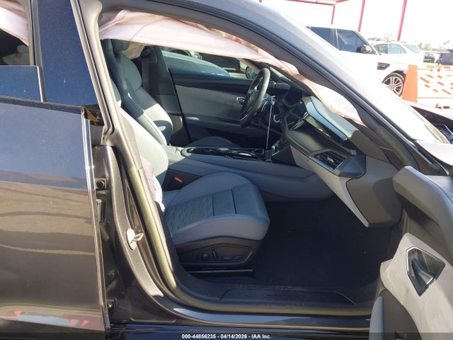 Aukcja sprzedaży 2023 Audi E-tron Gt Premium Plus Quattro, vin: WAUCJBFW2P7004549, numer aukcji: 44856235