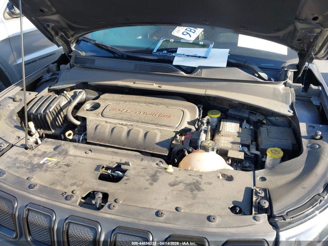 44856333 :رقم المزاد ، 3C4NJDBB4NT171935 vin ، 2022 Jeep Compass Altitude 4x4 مزاد بيع