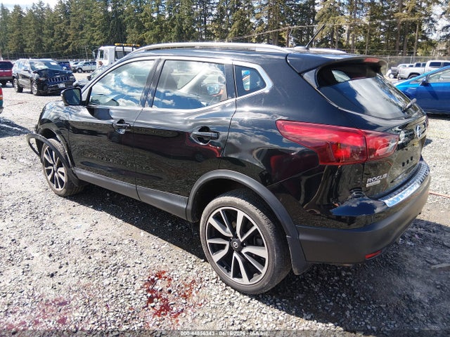 JN1BJ1CP9JW196493 Nissan Rogue Sport Sl