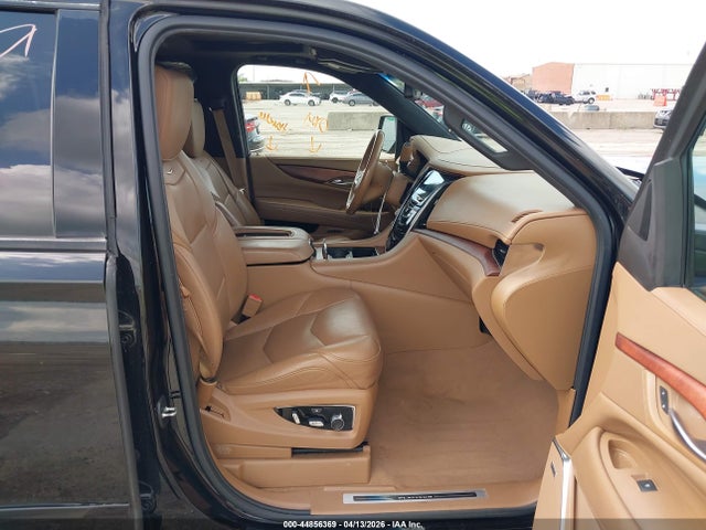 Продаж на аукціоні авто 2017 Cadillac Escalade Esv Platinum, vin: 1GYS4KKJ2HR317830, номер лоту: 44856369