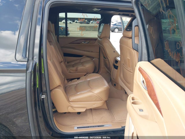 Продаж на аукціоні авто 2017 Cadillac Escalade Esv Platinum, vin: 1GYS4KKJ2HR317830, номер лоту: 44856369