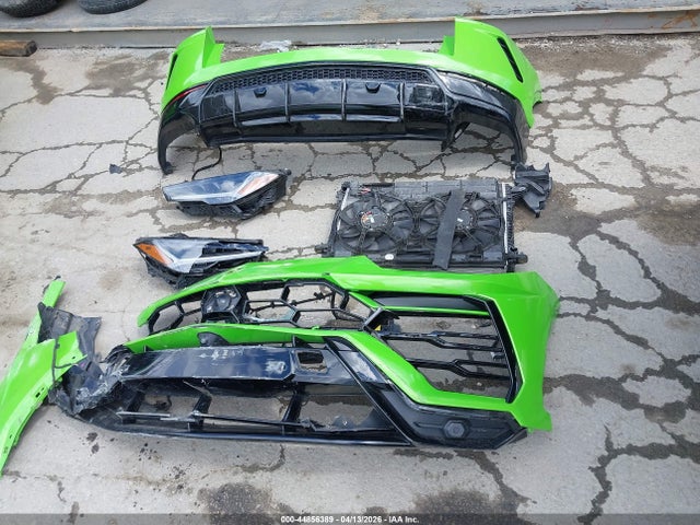 ZPBUA1ZLXNLA16495 Lamborghini Urus Graphite Capsule/pearl Capsule