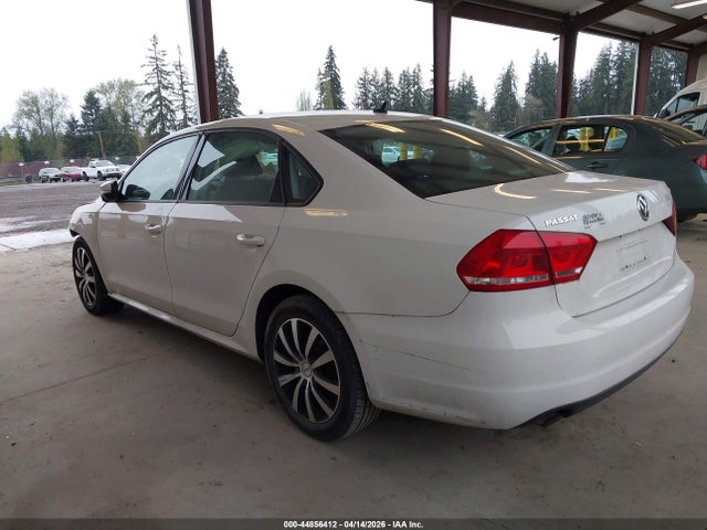 1VWAT7A35EC091315 Volkswagen Passat 1.8t S