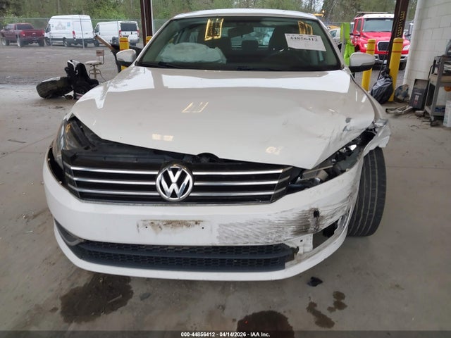 1VWAT7A35EC091315 Volkswagen Passat 1.8t S