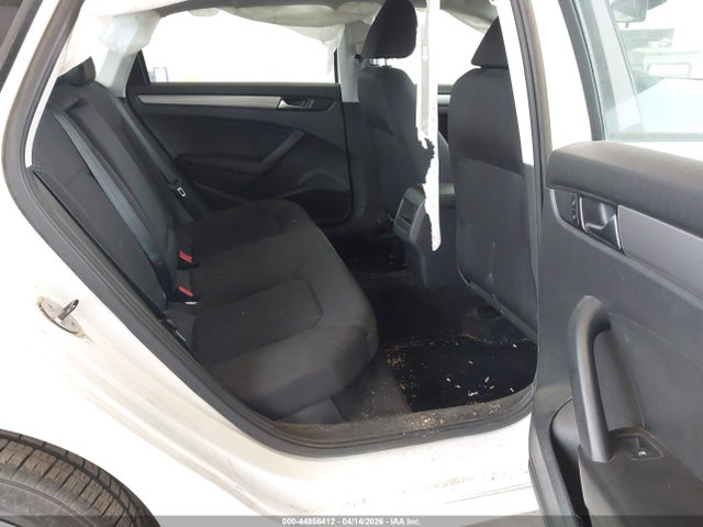 1VWAT7A35EC091315 Volkswagen Passat 1.8t S