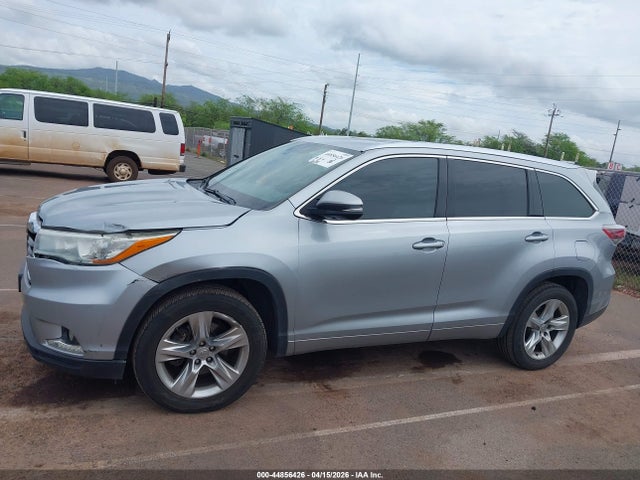 Toyota Highlander Limited V6 2014 5TDYKRFH0ES028271 Image 17