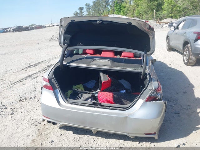 44856489 :رقم المزاد ، 4T1B61HK2JU102098 vin ، 2018 Toyota Camry Xse مزاد بيع
