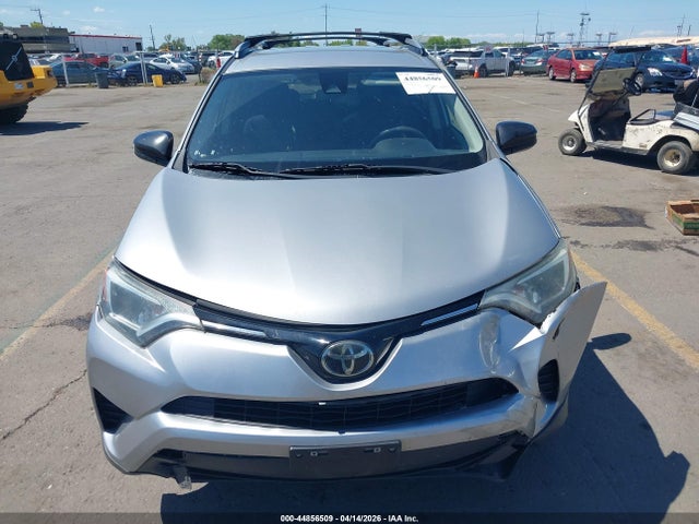 JTMZFREV8JJ204037 Toyota RAV4 LE