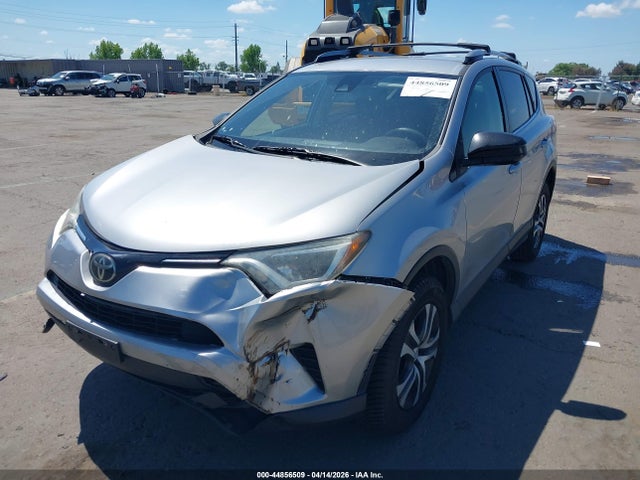 JTMZFREV8JJ204037 Toyota RAV4 LE