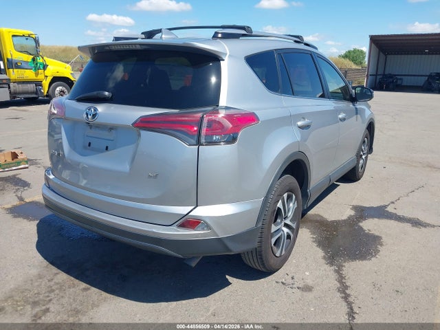 JTMZFREV8JJ204037 Toyota RAV4 LE
