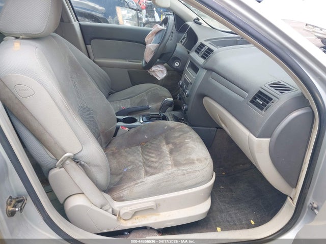 44856536 :رقم المزاد ، 3FAHP0HG9AR120452 vin ، 2010 Ford Fusion Se مزاد بيع