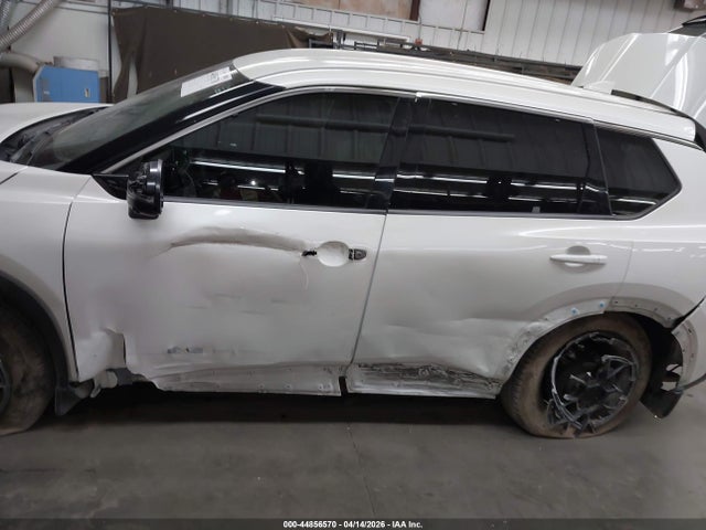 44856570 :رقم المزاد ، JN8AT3BAXMW009539 vin ، 2021 Nissan Rogue Sv Fwd مزاد بيع