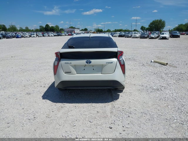 2016 Toyota Prius Two მანქანა იყიდება აუქციონზე, vin: JTDKBRFUXG3008584, აუქციონის ნომერი: 44856575