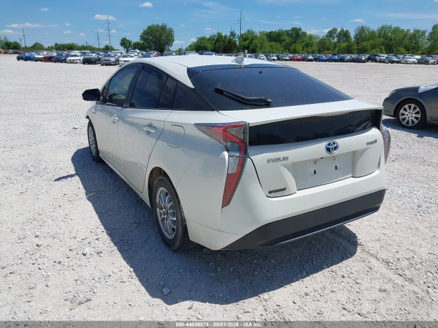 2016 Toyota Prius Two მანქანა იყიდება აუქციონზე, vin: JTDKBRFUXG3008584, აუქციონის ნომერი: 44856575