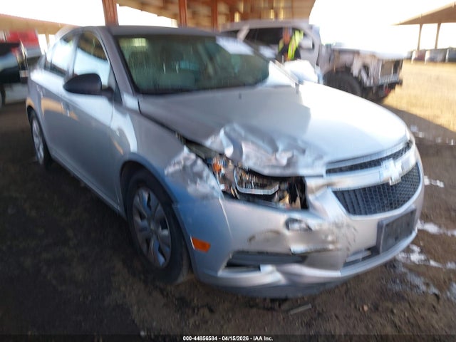 1G1PA5SG2E7452431 Chevrolet Cruze Ls Auto