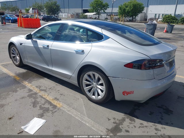 Aukcja sprzedaży 2017 Tesla Model S 60/75, vin: 5YJSA1E15HF217652, numer aukcji: 44856595