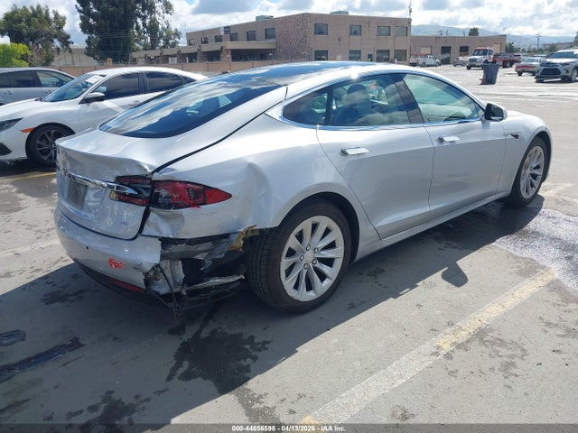 Aukcja sprzedaży 2017 Tesla Model S 60/75, vin: 5YJSA1E15HF217652, numer aukcji: 44856595