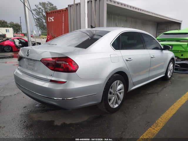 Продаж на аукціоні авто 2018 Volkswagen Passat 2.0t Se, vin: 1VWBA7A36JC013047, номер лоту: 44856598
