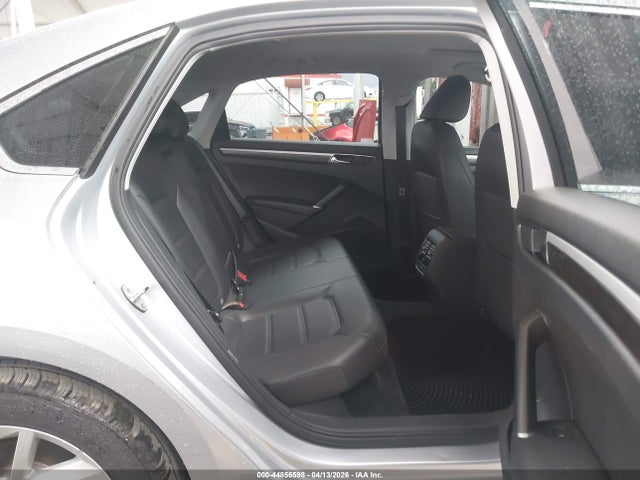 Продаж на аукціоні авто 2018 Volkswagen Passat 2.0t Se, vin: 1VWBA7A36JC013047, номер лоту: 44856598