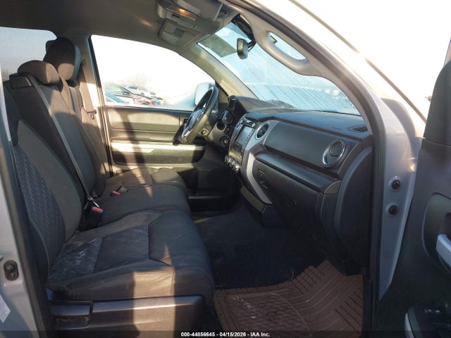 5TFDY5F17KX811733 Toyota Tundra Sr5 5.7l V8