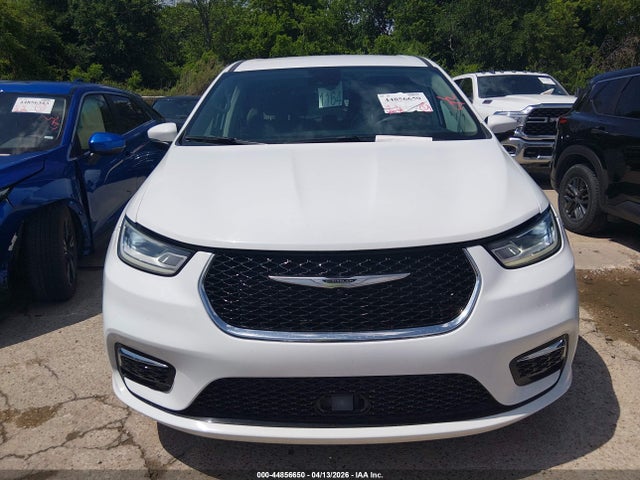 Продажа на аукционе авто 2023 Chrysler Pacifica Touring L, vin: 2C4RC1BG2PR606883, номер лота: 44856650