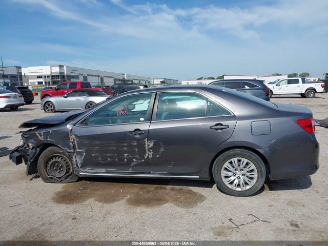2014 Toyota Camry Le მანქანა იყიდება აუქციონზე, vin: 4T4BF1FK1ER438906, აუქციონის ნომერი: 44856663