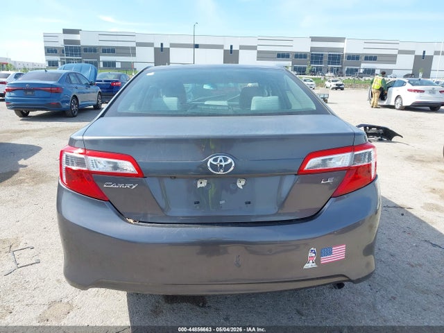 2014 Toyota Camry Le მანქანა იყიდება აუქციონზე, vin: 4T4BF1FK1ER438906, აუქციონის ნომერი: 44856663
