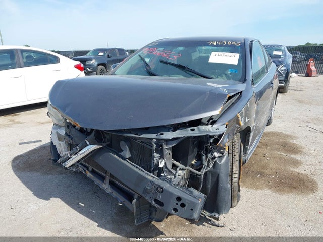 2014 Toyota Camry Le მანქანა იყიდება აუქციონზე, vin: 4T4BF1FK1ER438906, აუქციონის ნომერი: 44856663