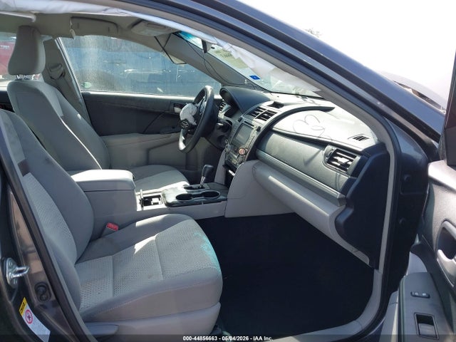 2014 Toyota Camry Le მანქანა იყიდება აუქციონზე, vin: 4T4BF1FK1ER438906, აუქციონის ნომერი: 44856663