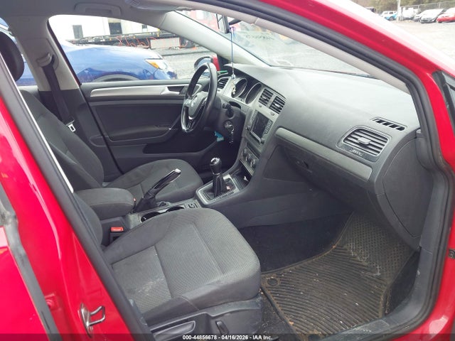 44856678 :رقم المزاد ، 3VWA17AU9GM506796 vin ، 2016 Volkswagen Golf Sportwagen Tsi S 4-door مزاد بيع
