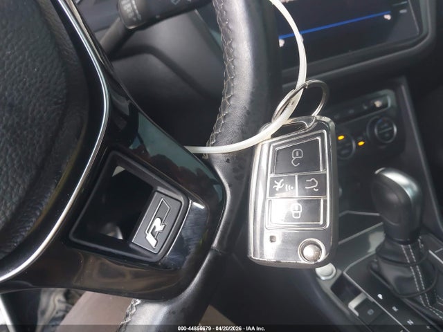 Продаж на аукціоні авто 2021 Volkswagen Tiguan 2.0t Se/2.0t Se R-line Black/2.0t Sel, vin: 3VV2B7AX4MM012101, номер лоту: 44856679
