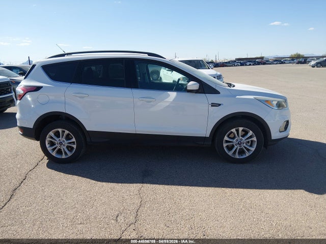 1FMCU9GD0JUD08533 Ford ESCAPE SE