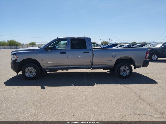 3C6UR5HJ1KG684466 RAM 2500 Tradesman 4x4 8&#039; Box
