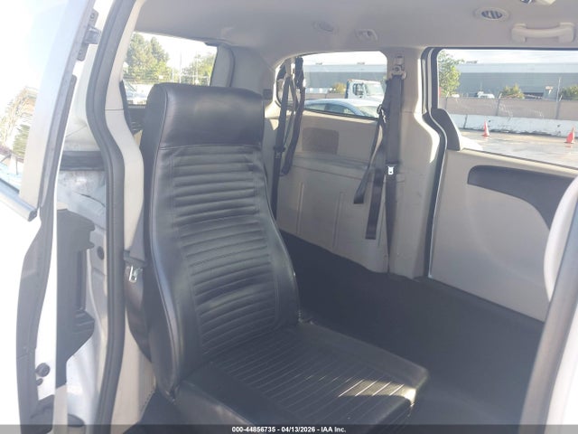 Auction sale of the 2017 Dodge Grand Caravan Se, vin: 2C4RDGBG9HR828614, lot number: 44856735