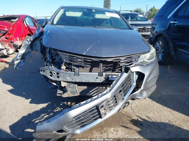 1G1BE5SM5J7220758 Chevrolet Cruze Lt Auto