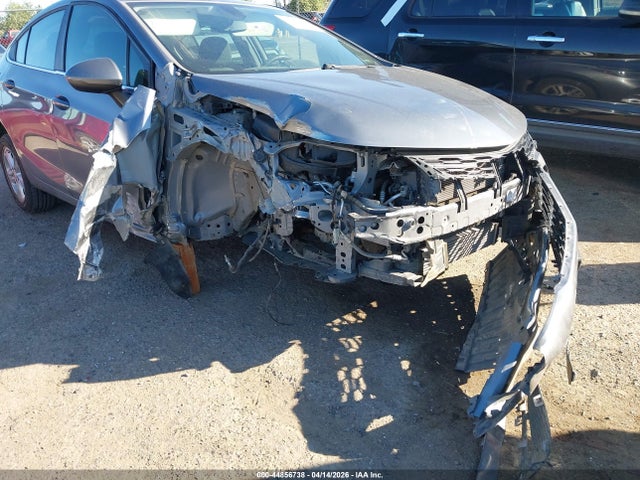 1G1BE5SM5J7220758 Chevrolet Cruze Lt Auto
