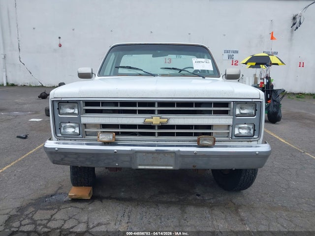 44856783 :رقم المزاد ، 1GCEK14H4FF385770 vin ، 1985 Chevrolet K10 مزاد بيع