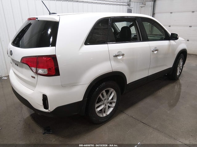 KIA SORENTO LX 2014 5XYKT3A6XEG535682 Image 4