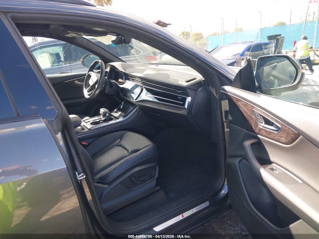 2019 Audi Q8 55 Premium მანქანა იყიდება აუქციონზე, vin: WA1EVAF16KD041073, აუქციონის ნომერი: 44856795
