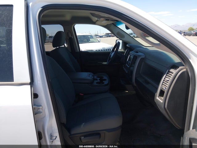 2016 RAM 1500 1C6RR7FG2GS356272 Photo 4