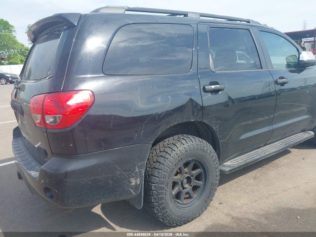 2011 TOYOTA SEQUOIA 5TDJY5G19BS039971 Photo 5