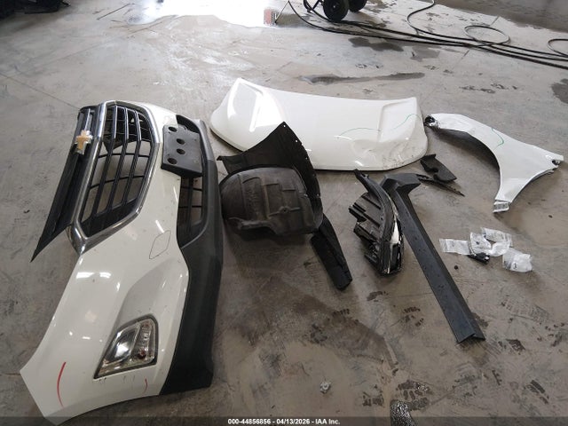 2GNAXTEX2J6239931 Chevrolet EQUINOX LT