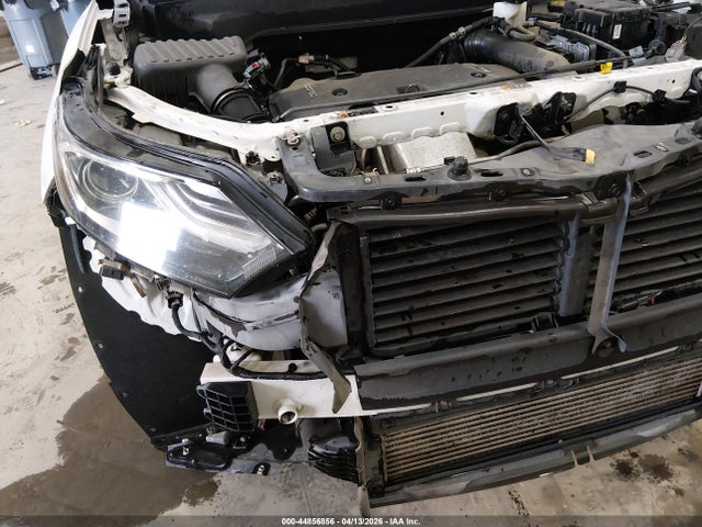 2GNAXTEX2J6239931 Chevrolet EQUINOX LT